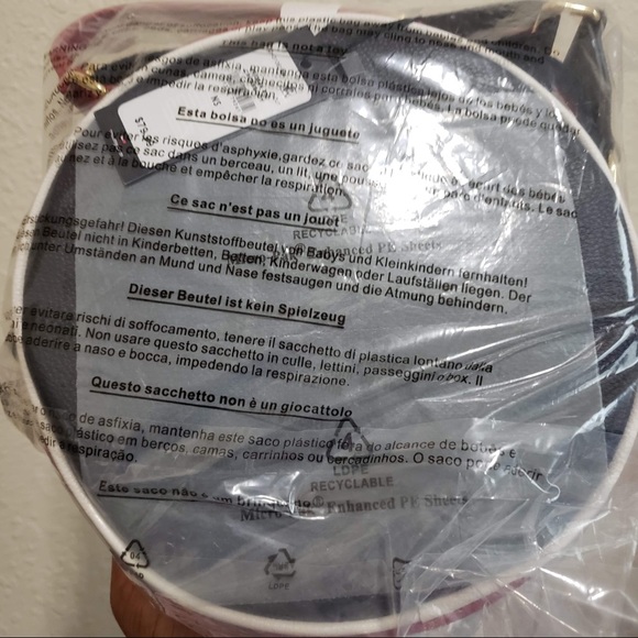 Circle Satchel - Picture 2 of 3